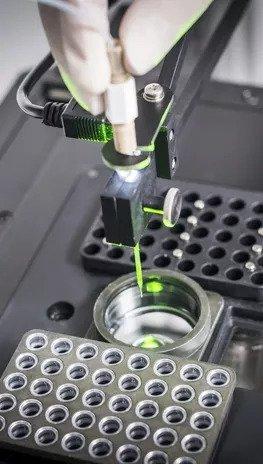 Robot Picking Single Cells